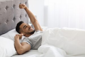10 moyens de se réveiller de bonne humeur le matin